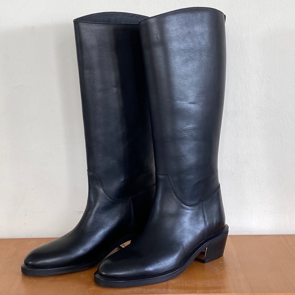 NWT HUGO BOSS TAYLOR BOOT (HIGH)